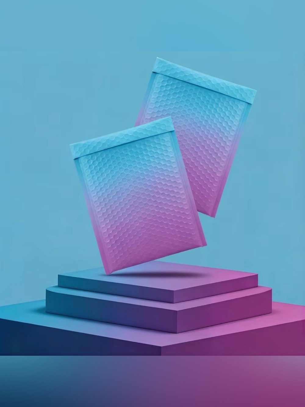 Iridescent Blue to Purple Ombre Bubble Mailers - Pack of 10 - Picture 2 of 2